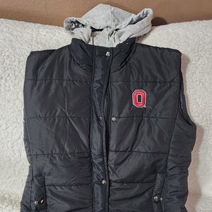 Womens Ohio State Buckeye's Black Puffer Vest with Red Logo Sz.Lg